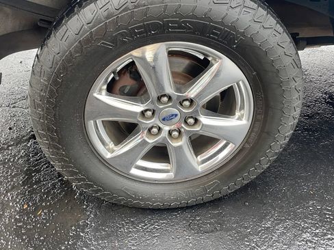 Used 2019 Ford F150 Lariat w/ Equipment Group 502A Luxury AWD/4WD image 47