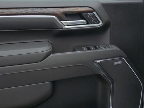 New 2026 GMC Sierra 1500 SLT image 19