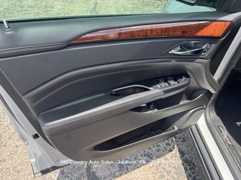Used 2015 Cadillac SRX Luxury FWD image 22