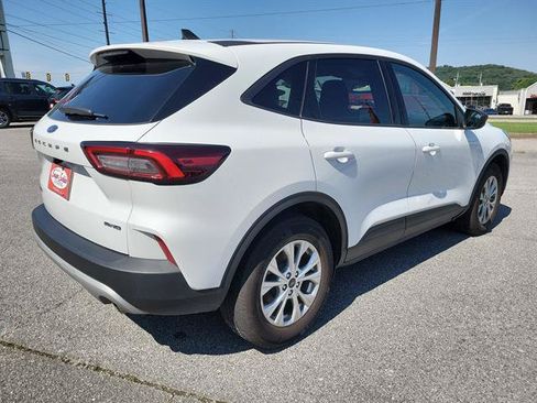 Used 2025 Ford Escape Active AWD/4WD image 5