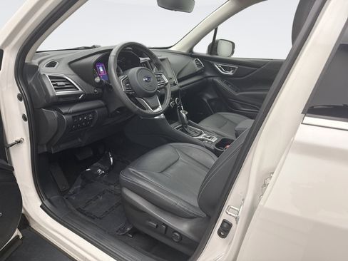 Used 2022 Subaru Forester Touring AWD/4WD image 10