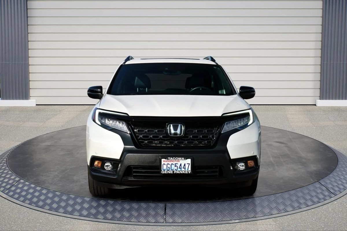 Used 2019 Honda Passport Touring image 2