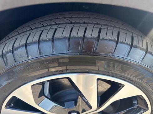 Used 2025 Ford Mustang Mach-E Select w/ Comfort Package Lite image 19