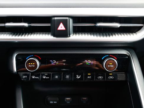 Used 2022 Kia K5 GT-Line image 35