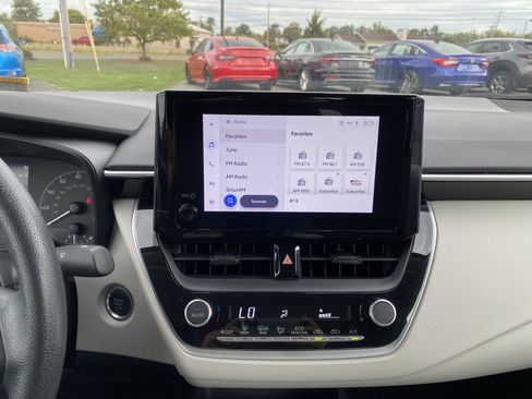 Used 2023 Toyota Corolla LE image 17