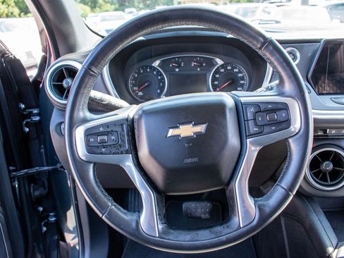 Used 2019 Chevrolet Blazer LT image 9