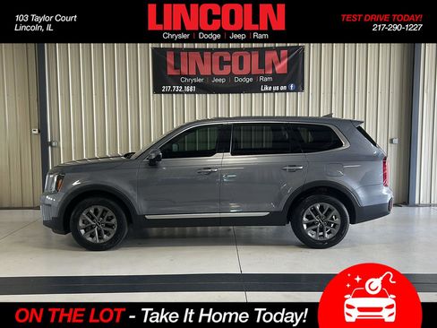 Used 2023 Kia Telluride LX FWD image 1