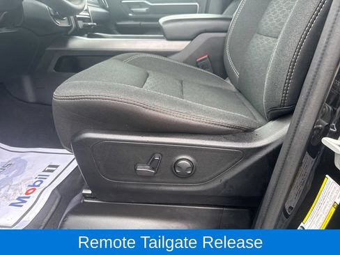 Used 2025 RAM 1500 Big Horn AWD/4WD image 21