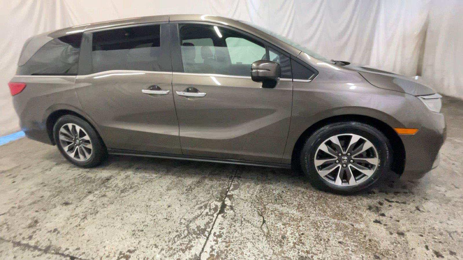 Used 2022 Honda Odyssey EX-L image 4