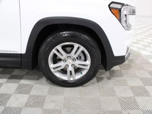 Used 2022 GMC Terrain SLE w/ Driver Convenience Package image 48