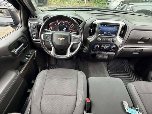 Used 2022 Chevrolet Silverado 1500 LT AWD/4WD image 14