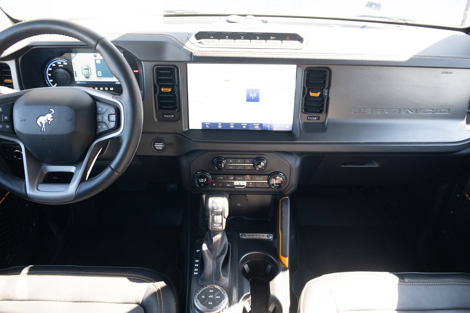 Used 2024 Ford Bronco Badlands AWD/4WD image 18