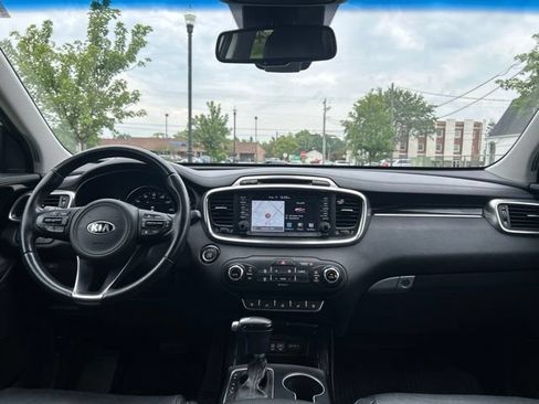 Used 2017 Kia Sorento SX AWD/4WD image 3