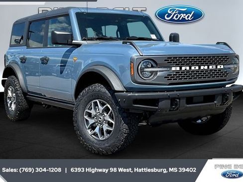New 2025 Ford Bronco Badlands image 1