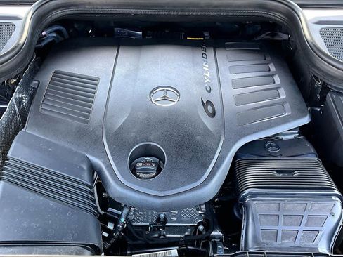 Used 2023 Mercedes-Benz GLS 450 4MATIC image 33