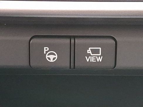 Used 2025 Lexus RZ 450e image 25