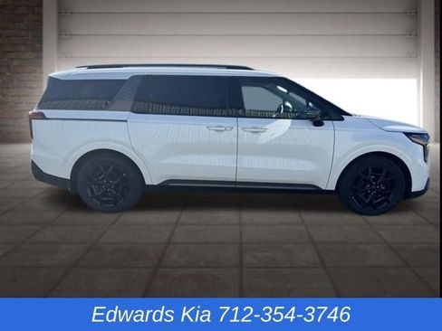 New 2026 Kia Carnival SX Prestige image 3