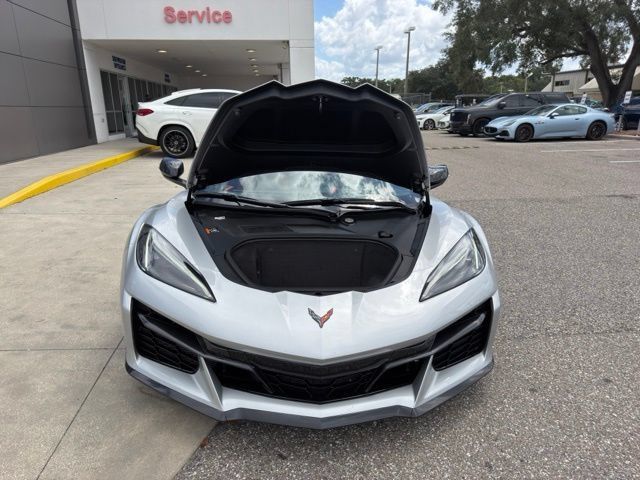 Used 2026 Chevrolet Corvette E-Ray w/ Stealth Interior Trim Package AWD/4WD image 8