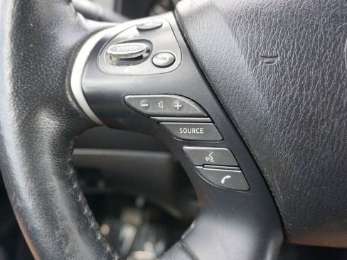 Used 2020 Nissan Pathfinder Platinum image 28