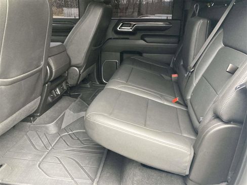 Used 2024 Chevrolet Silverado 2500 LTZ image 12