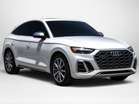 Used 2023 Audi SQ5 Prestige w/ Prestige Package AWD/4WD image 4