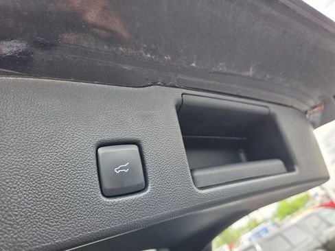 Used 2021 Ford Escape SE w/ SE Sport Appearance Package AWD/4WD image 33