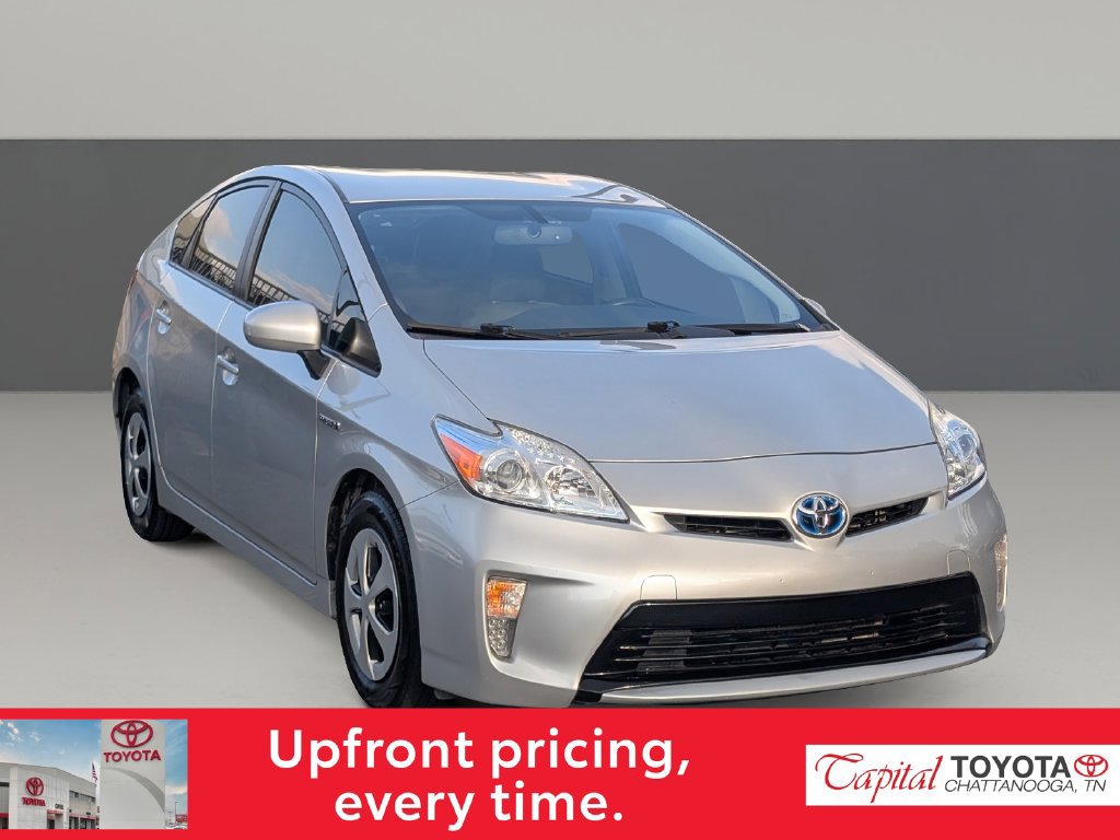 Used 2015 Toyota Prius Four FWD image 2