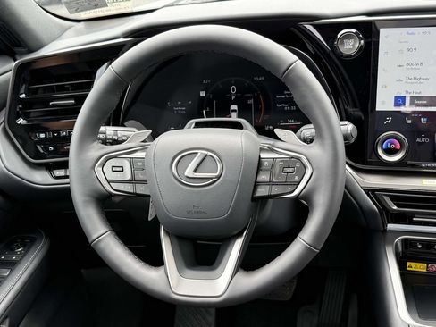Used 2026 Lexus TX 350 AWD w/ Technology Package image 9