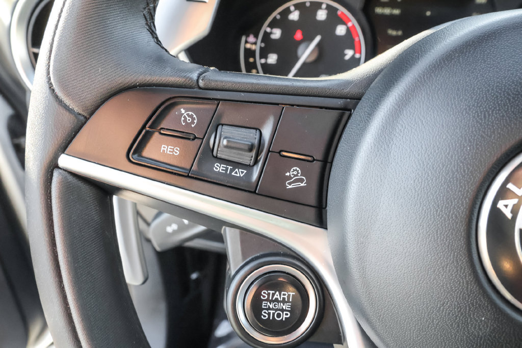 Used 2018 Alfa Romeo Stelvio Ti Sport AWD/4WD image 23