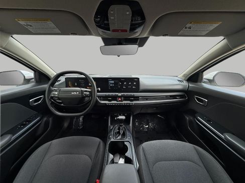 Certified 2025 Kia K4 FWD image 46