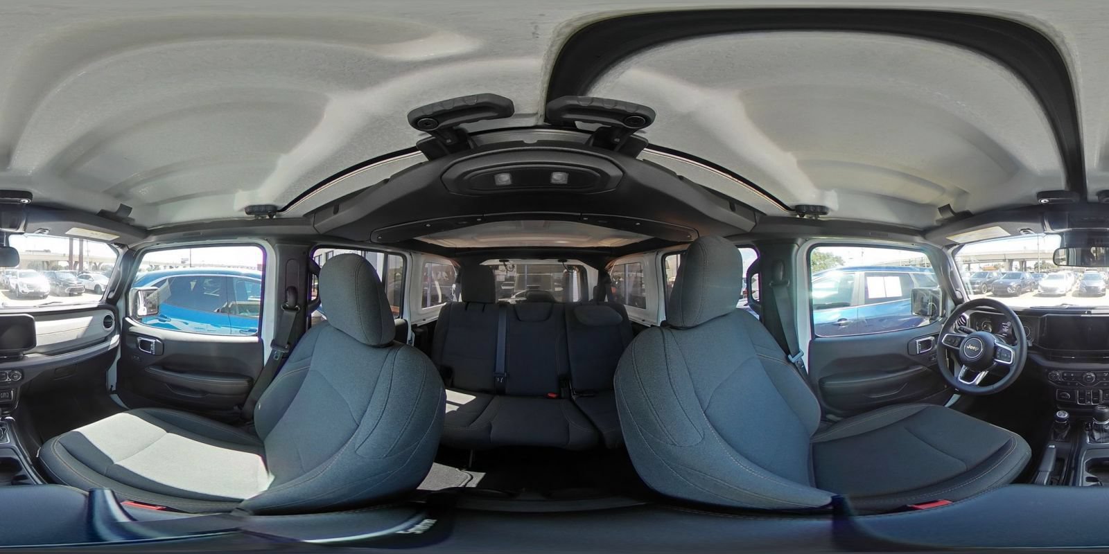 Used 2025 Jeep Wrangler Unlimited Sahara AWD/4WD image 40