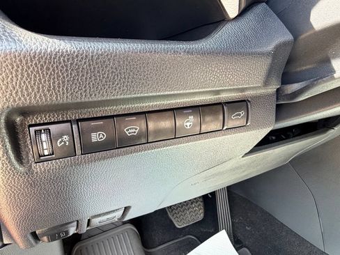 Used 2023 Toyota RAV4 XLE Premium AWD/4WD image 20