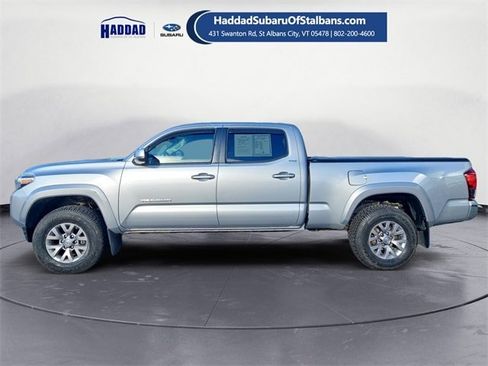 Used 2018 Toyota Tacoma SR5 image 2