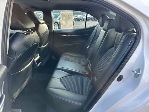 Used 2023 Toyota Camry SE image 14