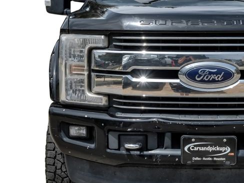 Used 2017 Ford F250 Lariat w/ Lariat Ultimate Package AWD/4WD image 49