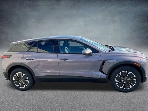 New 2024 Chevrolet Blazer EV LT image 5