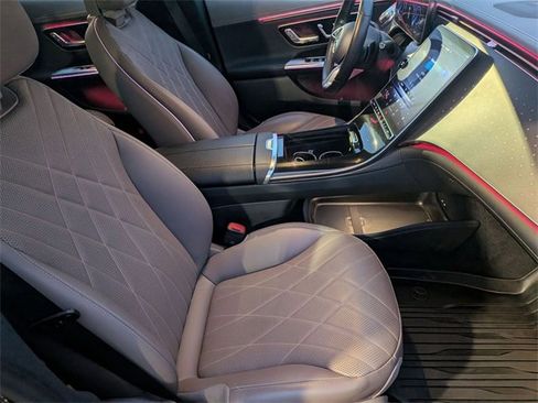 Used 2023 Mercedes-Benz EQE 500 500 Sedan image 33