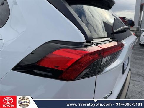 Used 2023 Toyota RAV4 LE image 10