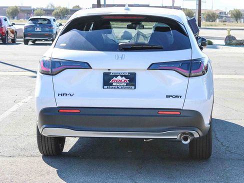 Used 2027 Honda HR-V Sport image 5