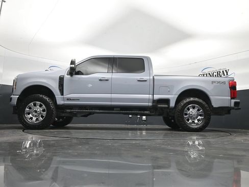 Used 2024 Ford F250 Lariat w/ Lariat Ultimate Package AWD/4WD image 29