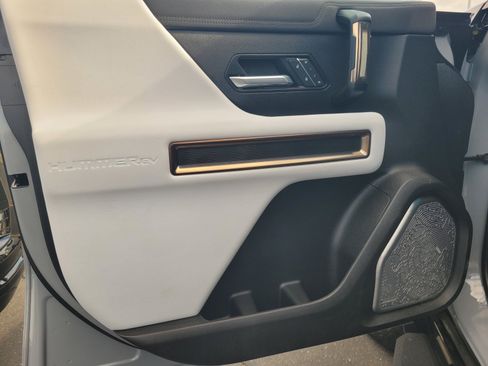 Used 2025 GMC Hummer EV 3X AWD/4WD image 15