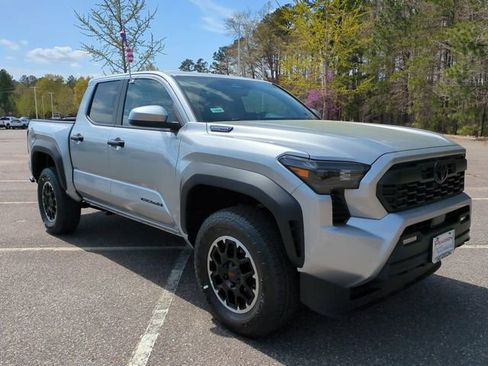 New 2026 Toyota Tacoma TRD Off-Road image 2
