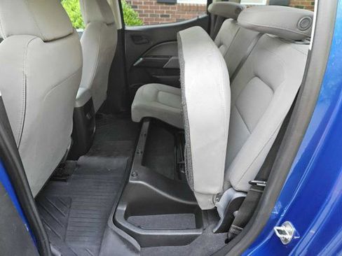 Used 2019 Chevrolet Colorado W/T w/ WT Convenience Package RWD image 23