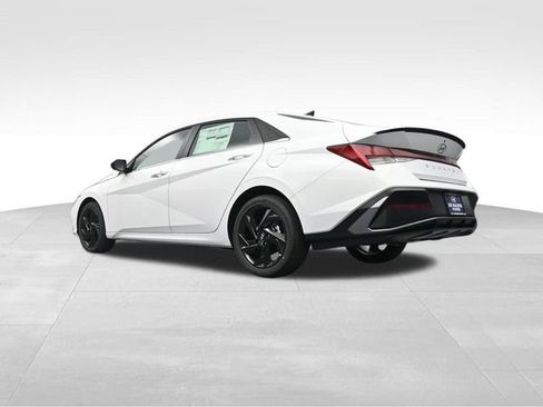 New 2026 Hyundai Elantra SEL Sport Premium FWD image 34