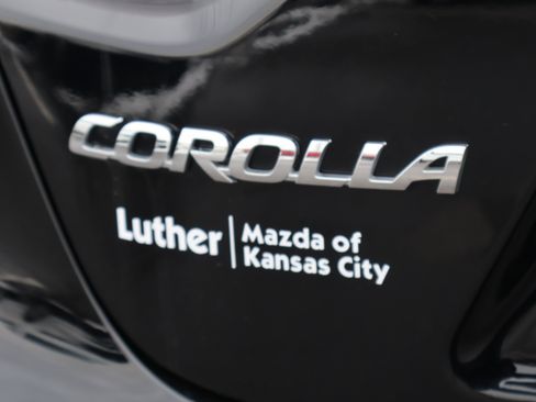 Used 2024 Toyota Corolla LE image 18