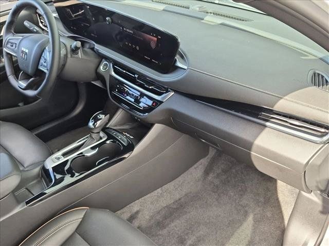 Certified 2024 Buick Envista Avenir FWD image 28
