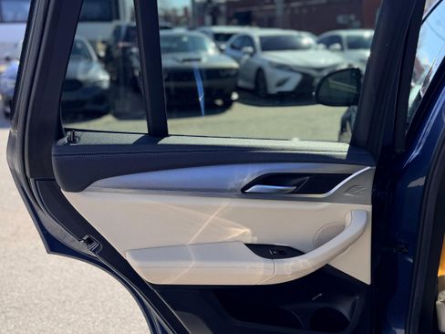 Used 2018 BMW X3 M40i image 24
