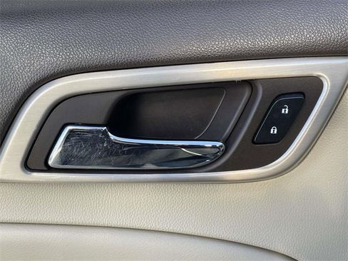 Used 2018 GMC Yukon Denali w/ Denali Ultimate Package image 19