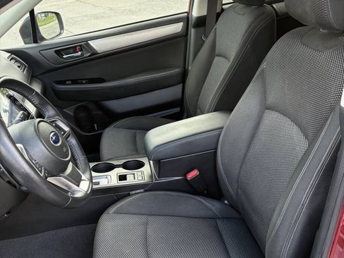 Used 2019 Subaru Outback 2.5i Premium AWD/4WD image 6