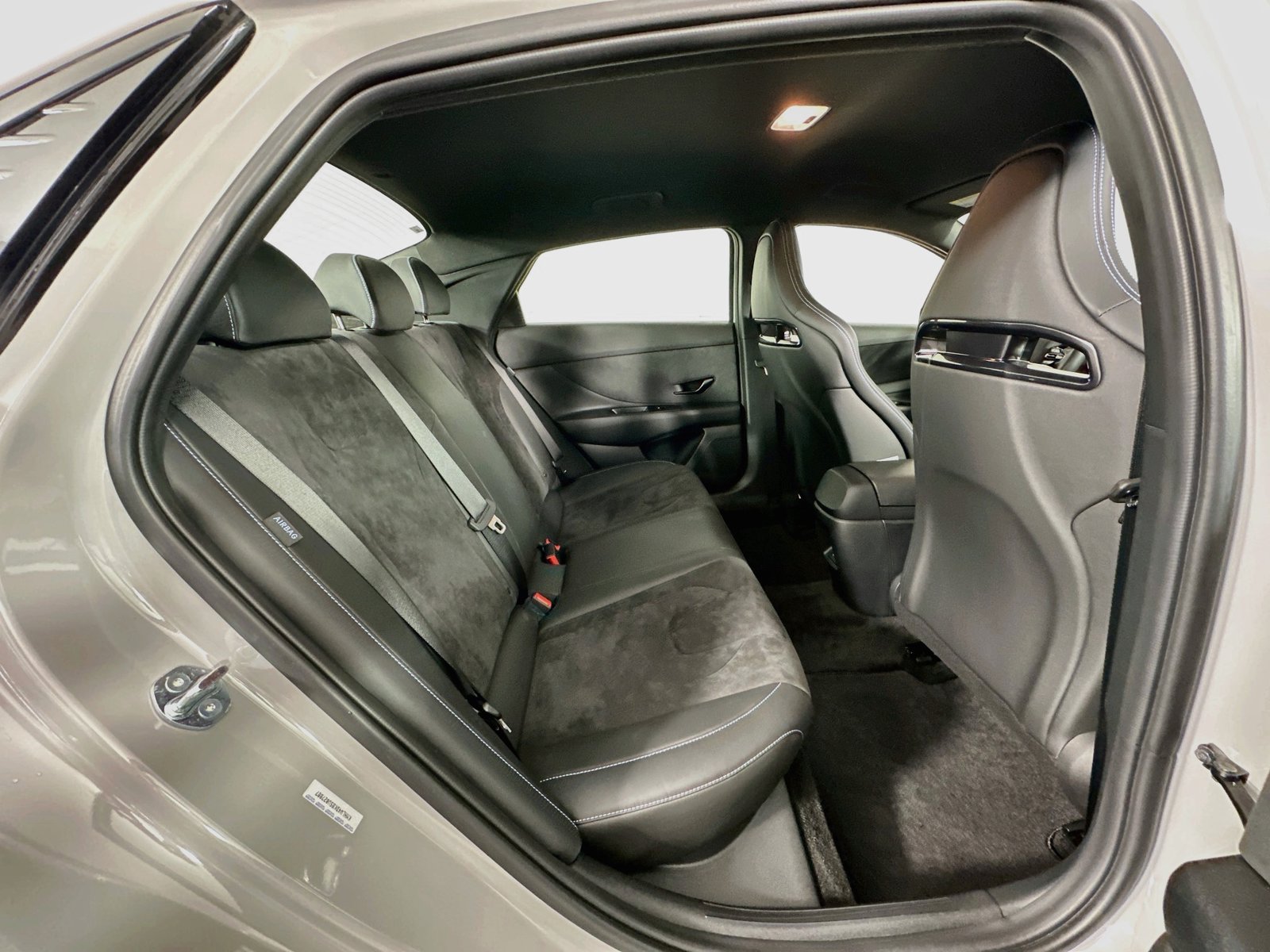 Used 2025 Hyundai Elantra N FWD image 26